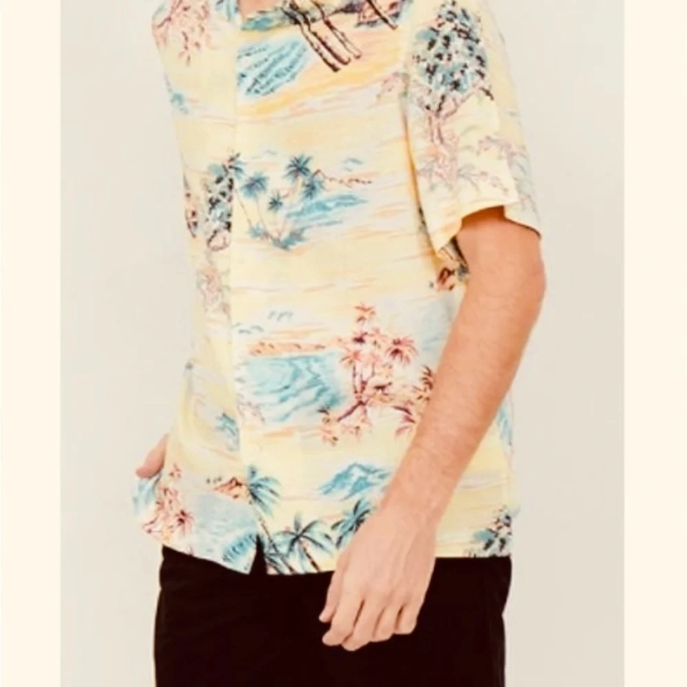 H&M yellow Hawaii shirt Tropical Print Size Large - Picture 1 of 5